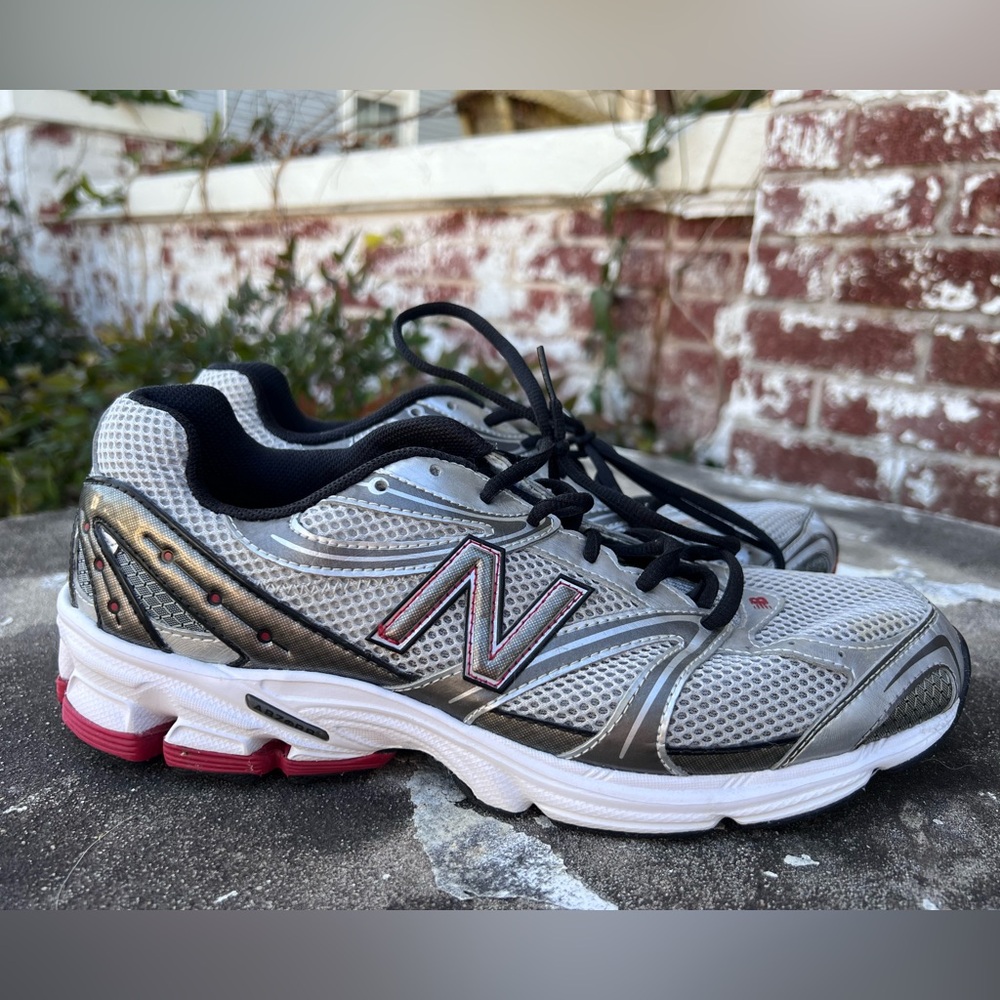 New Balance Men MR580SBR Cushioned Running Shoe Silver Red USA Made Size 10 - Picture 2 of 14